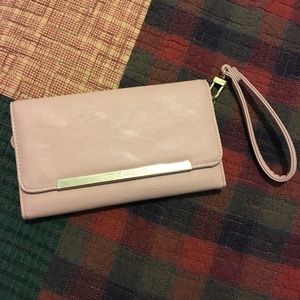 Steve Madden clutch